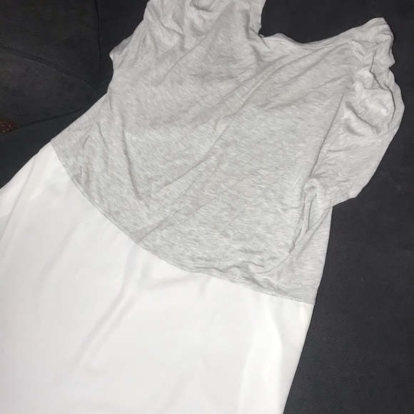 Cute Tee with Side Slits - Picture 5 of 7